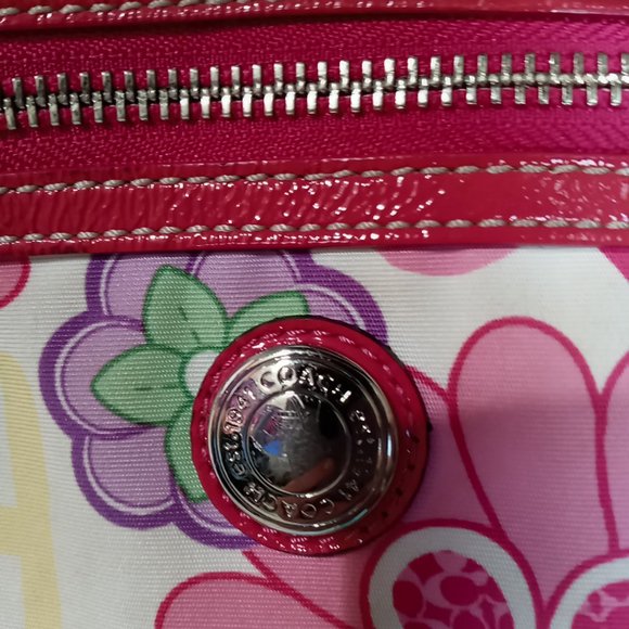 Purse - Picture 3 of 8